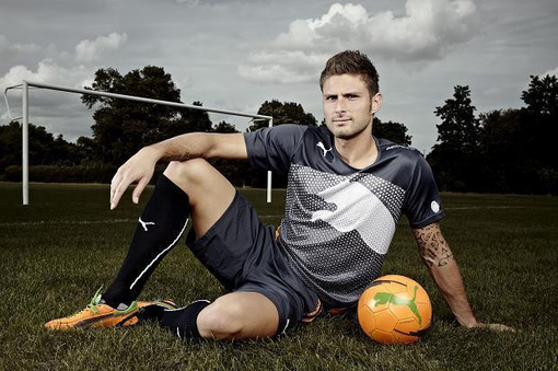 这一战略背 这一战略背